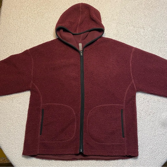 Reitman’s Hyba Women’s Burgundy Fleece Teddy Jacket - Picture 2 of 5